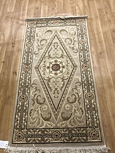 Woolen Machine-made carpets 000 CREAM